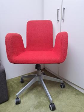 6 rode, verstelbare bureau of eetkamerstoelen Ikea Patrik