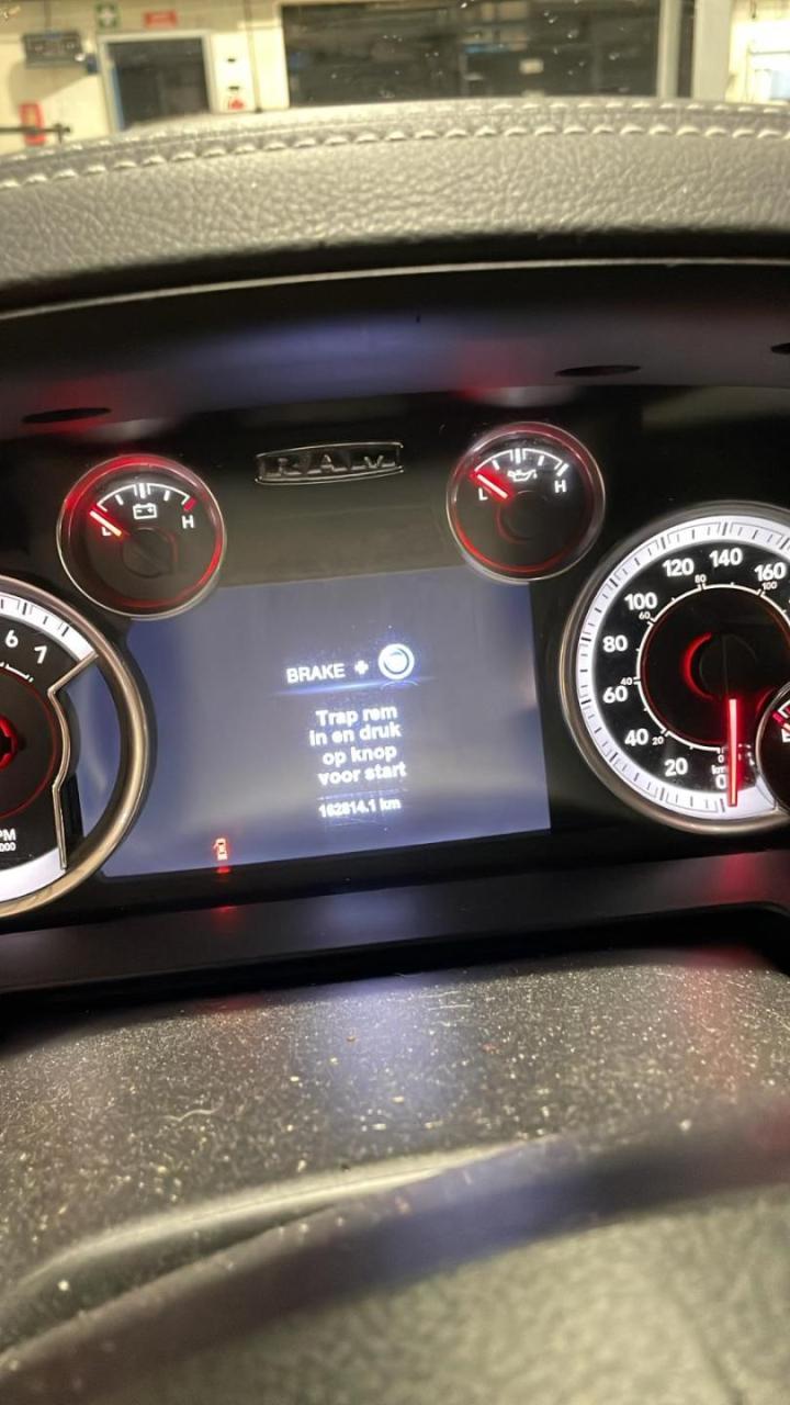 Dodge Ram 1500 5.7 v8 4x4 quad cab 6'4