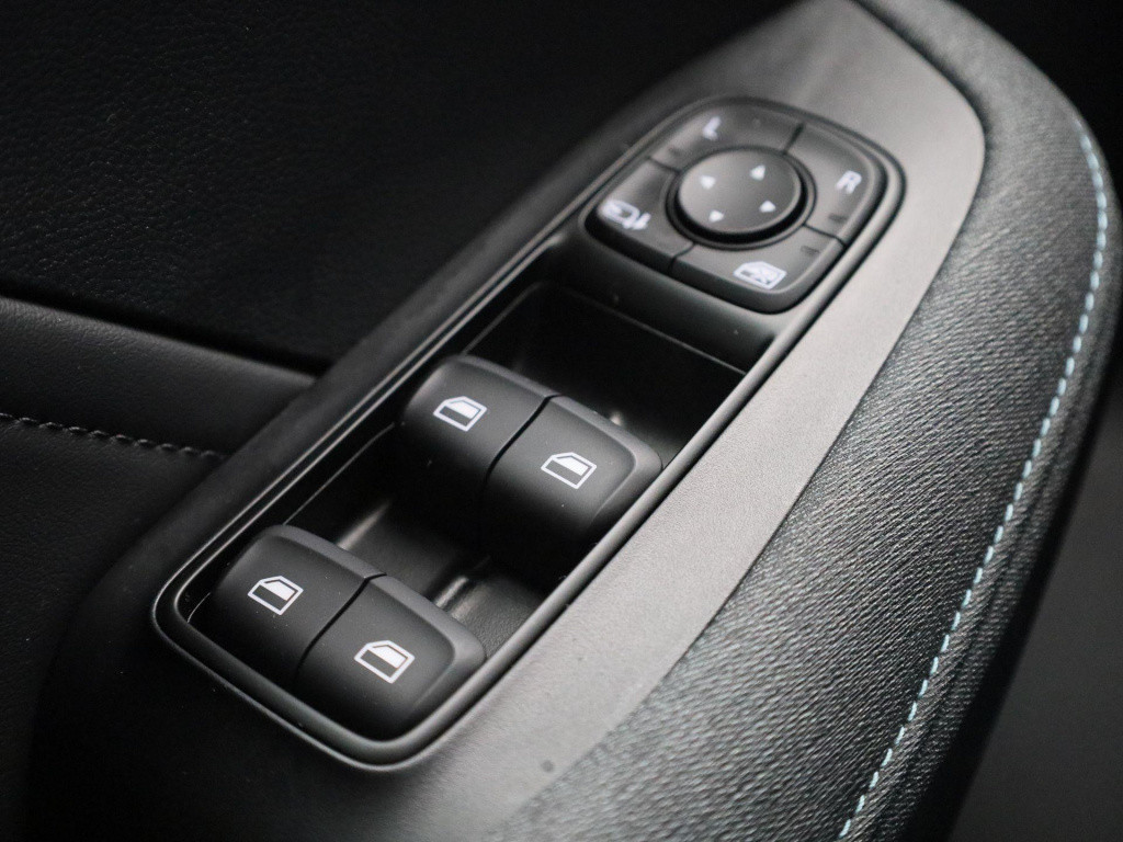 MG 5 standard range luxury 50 kwh | navigatie | leder | apple carplay / and