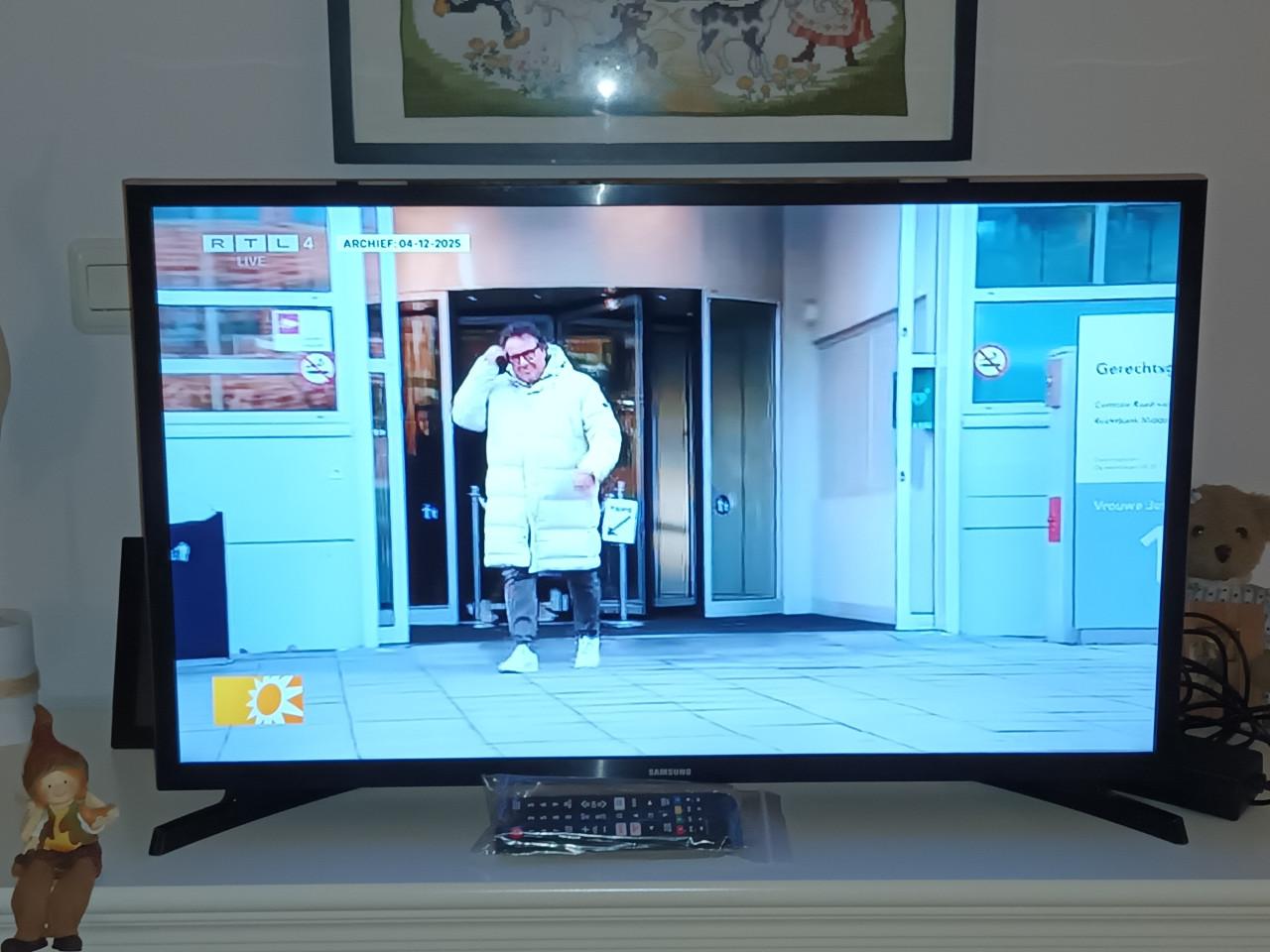Samsung Full HD 32 inch. ( 82 cm ) Smart LED TV, type UE32N5300AWXXN
