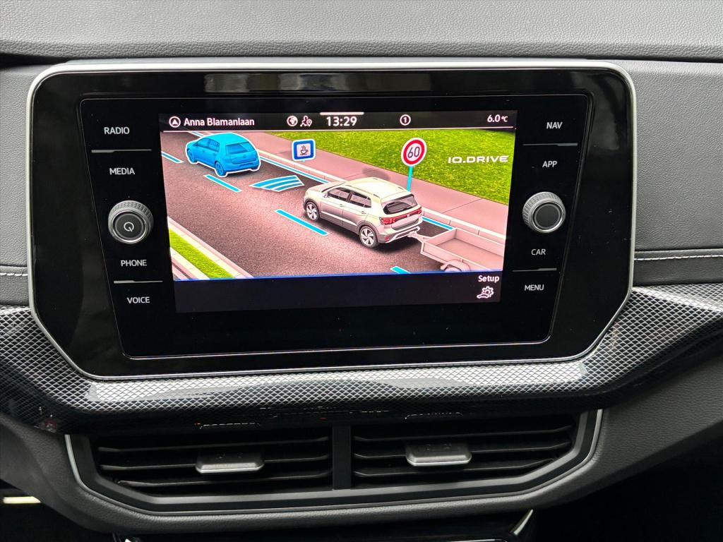 Volkswagen T-cross 1.5 tsi 150pk dsg-7 r-line| trekhaak|navi| led strip| ri