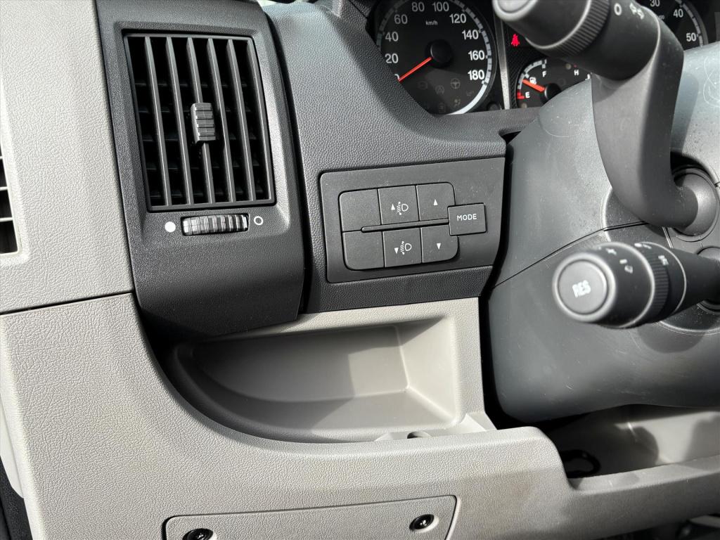 Adria Onbekend twin 2.3 d 600 sp buscamper| luifel| keuken|toilet