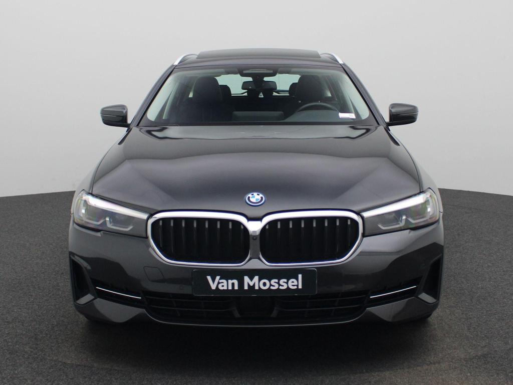 BMW 5 Serie touring 520e business edition plus | automaat | panoramadak | c