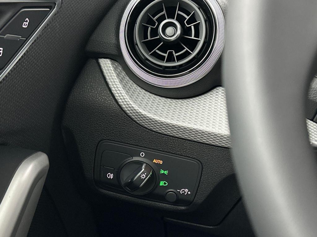 Audi Q2 advanced edition (a01 pi) 35 tfsi 110 kw / 150 pk