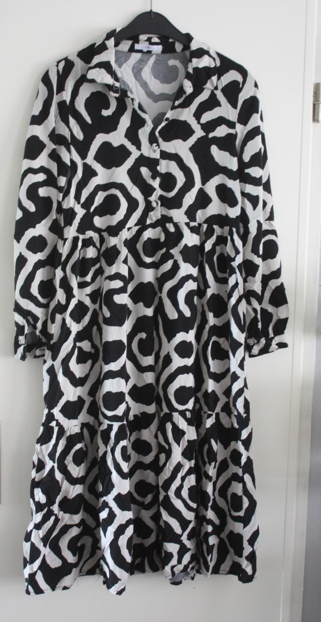 Zwart wit print jurk maat L