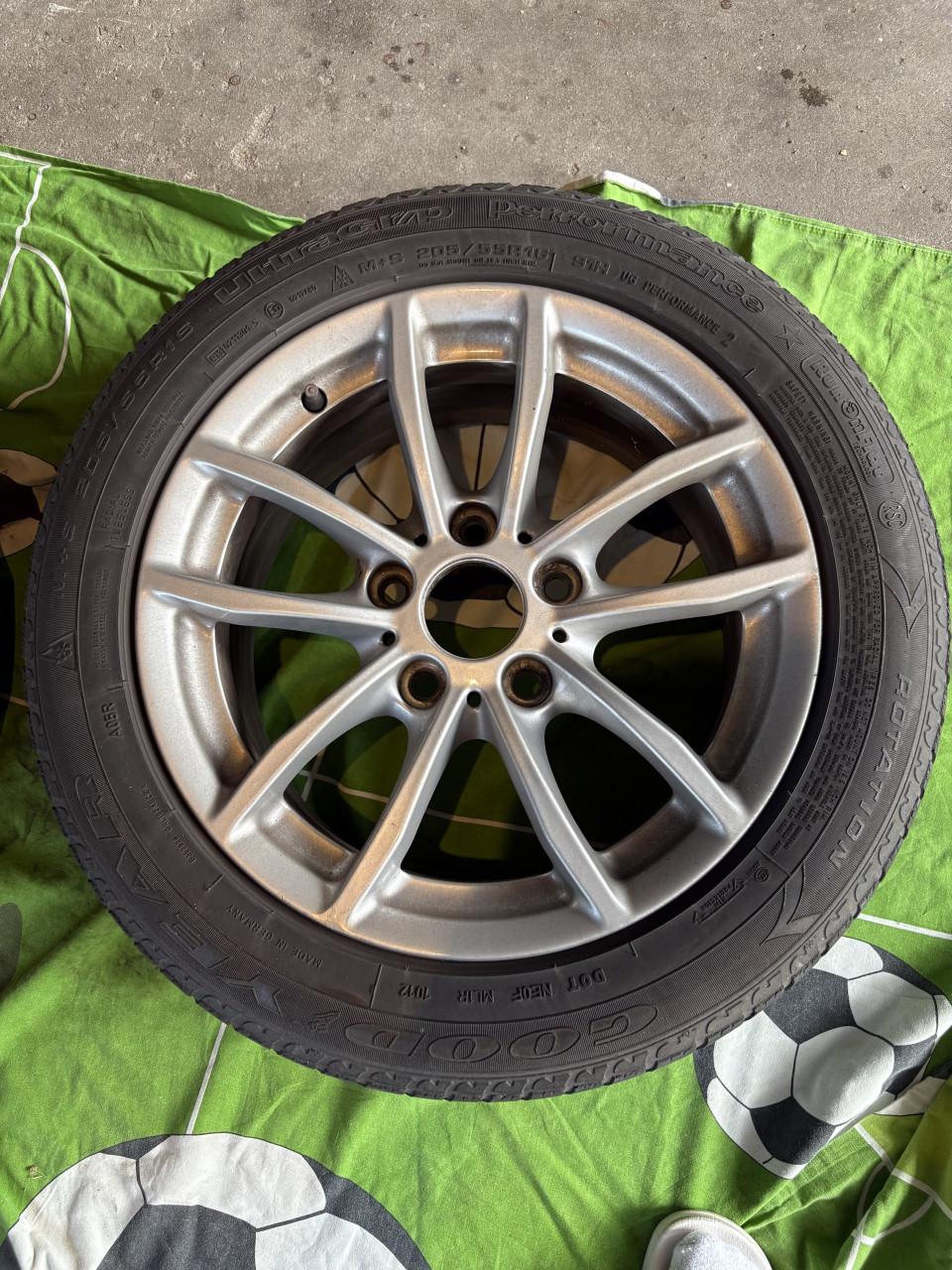 BMW winterbanden met velgen