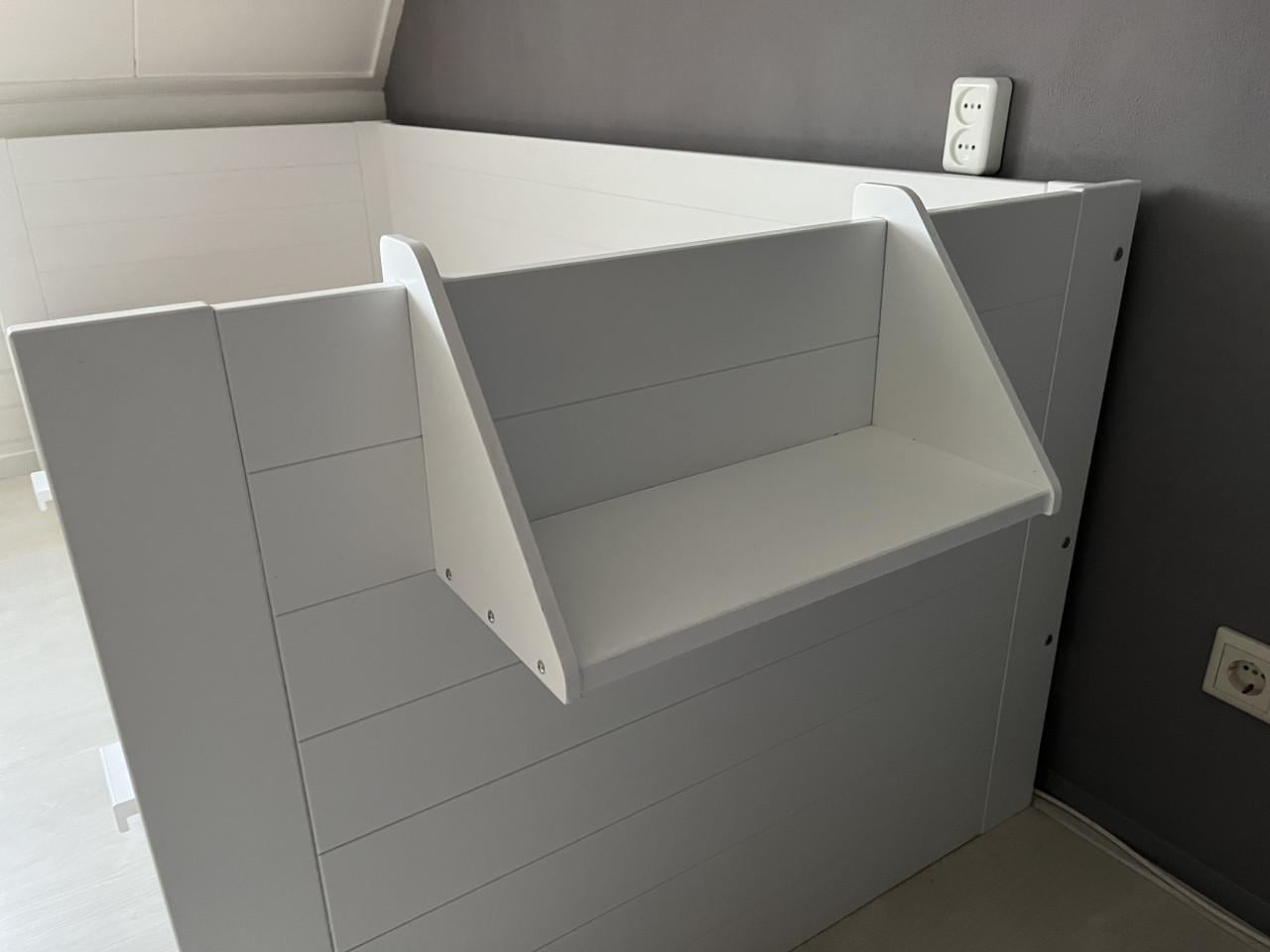 Eenpersoonsbed 200 x 90 cm