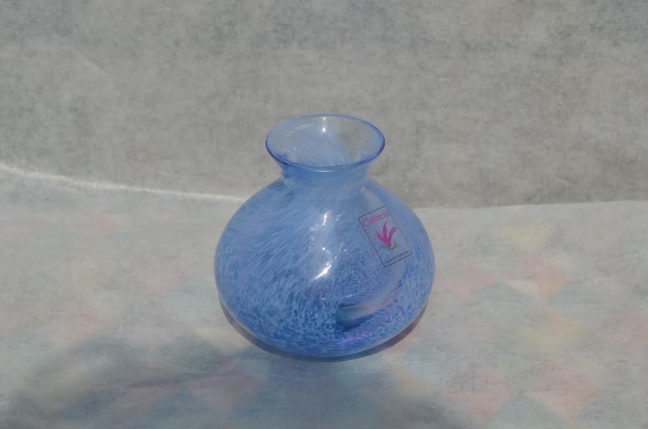 Klein puntgaaf vaasje Caithness glas, Schots dus.