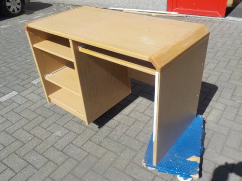 Stevig bureau in goede staat
