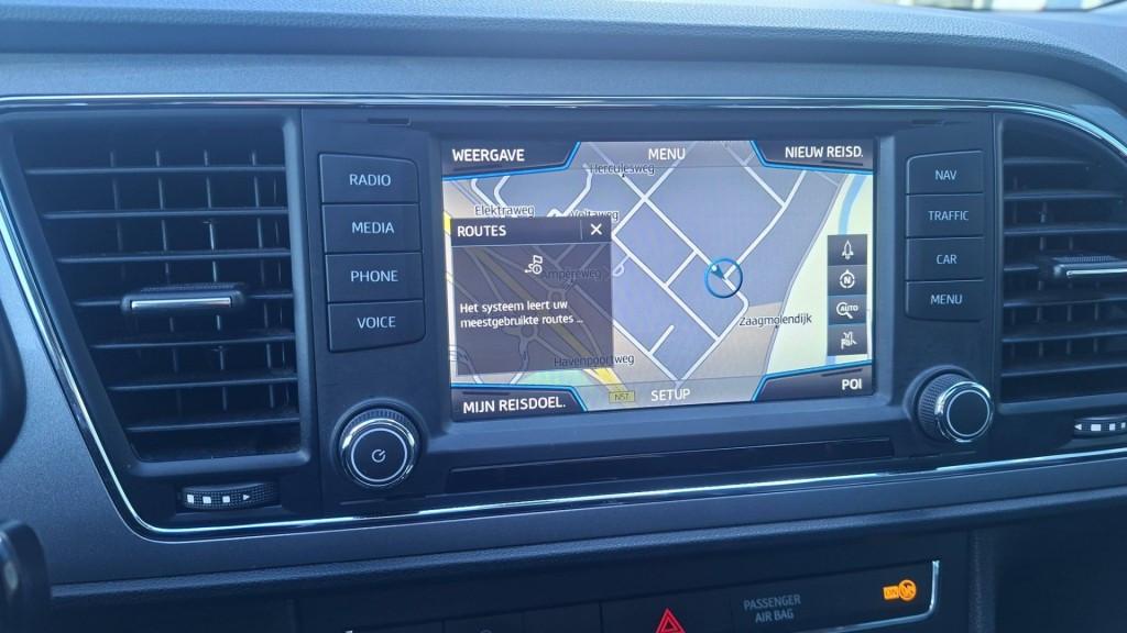 Seat Leon 1.8 TSI FR 180 pk 5deurs bj:2013 airco panodak lm-velgen i.z.g.st