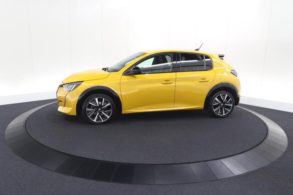 Peugeot 208 puretech 100 eat8 gt-line | camera | keyless entry | navigatie 