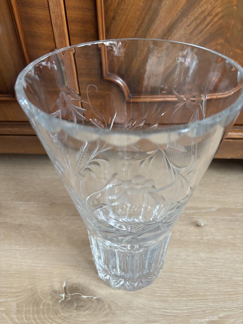 2 PRACHTIGE ZWAAR KRISTALLEN VAZEN