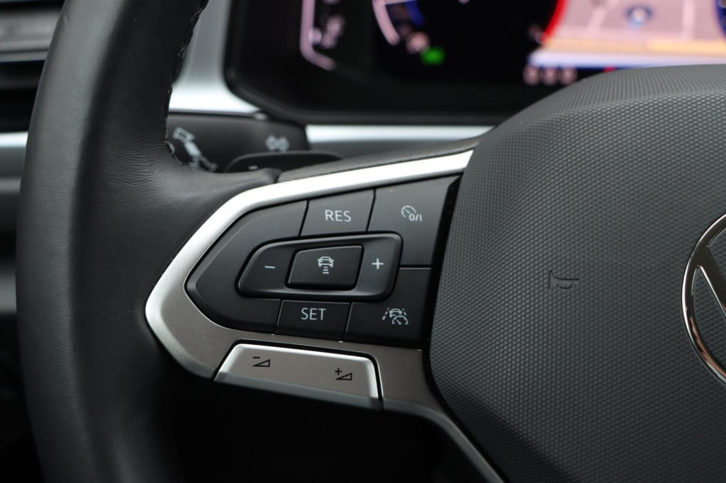 Volkswagen T-roc 1.5 tsi life edition 150pk dsg7