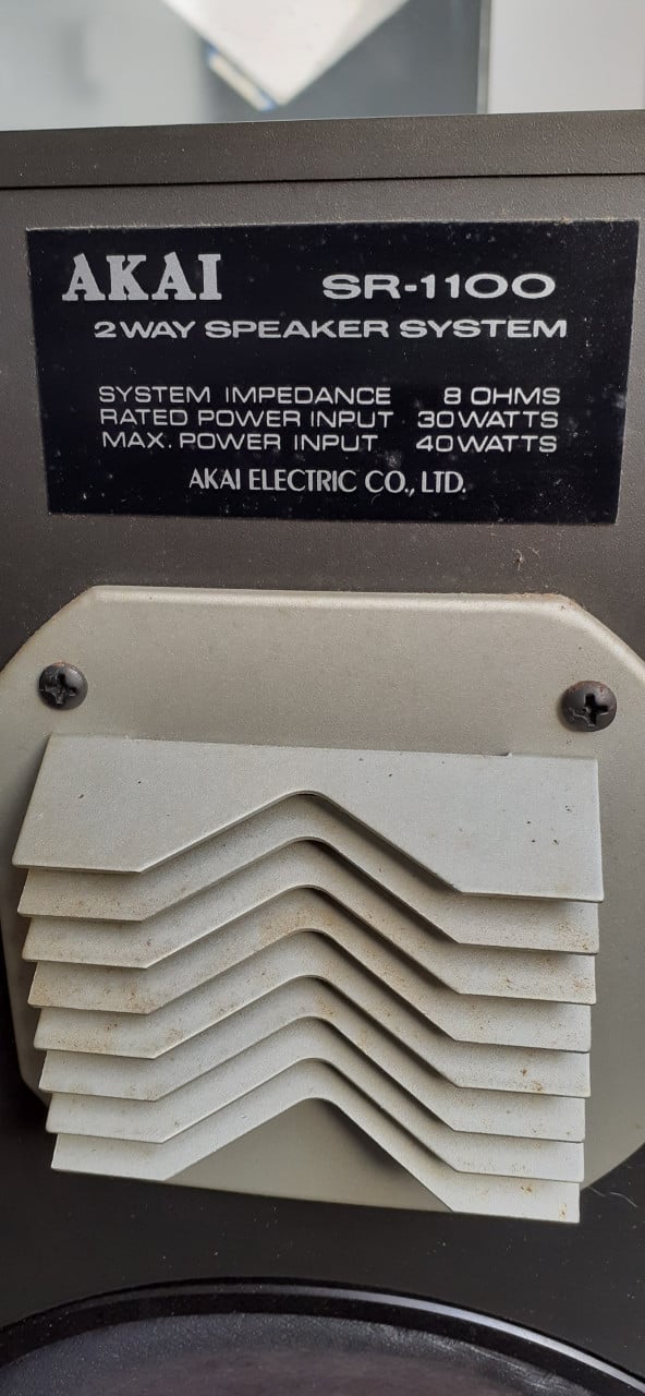 Akai vintage speakers SR-1100