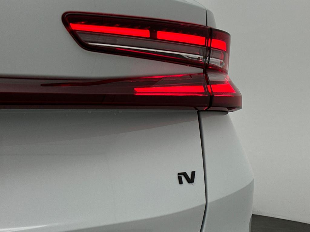 Skoda Kodiaq sportline business 1.5 tsi phev 150 kw / 204 pk su