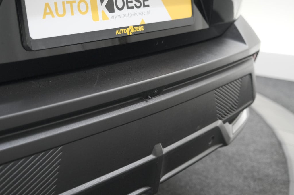 Peugeot 408 1.2 hybrid 136 e-dsc6 allure | 360 camera | navigatie | parkeer