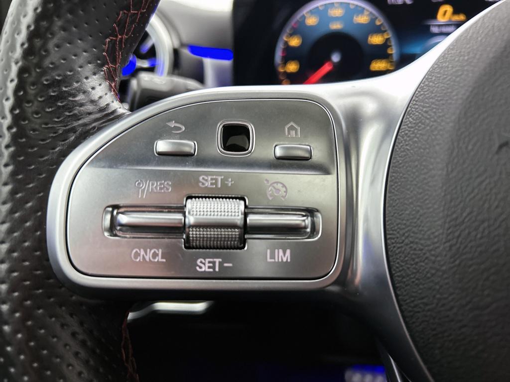 Mercedes-Benz A-Klasse 180 business solution amg | panoramadak | sfeerverli