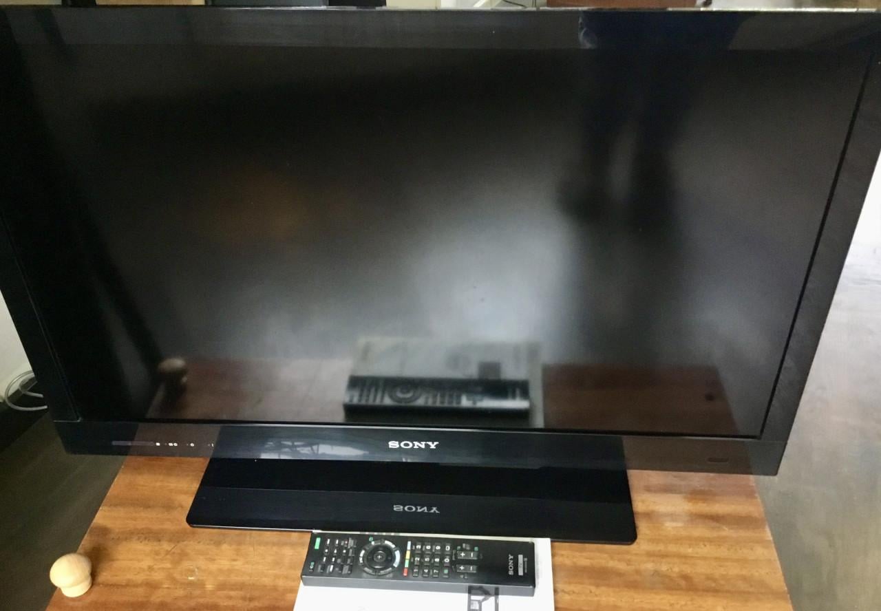 Colour TV SONY LCD 32” BRAVIA incl. CHROMECAST