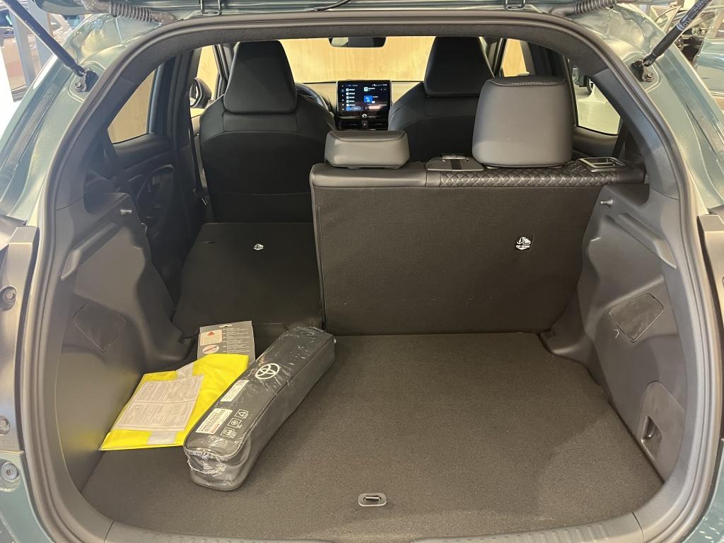 Toyota Yaris 1.5 hybrid 130 executive | incl. € 3.500,-- voorraad voordeel 