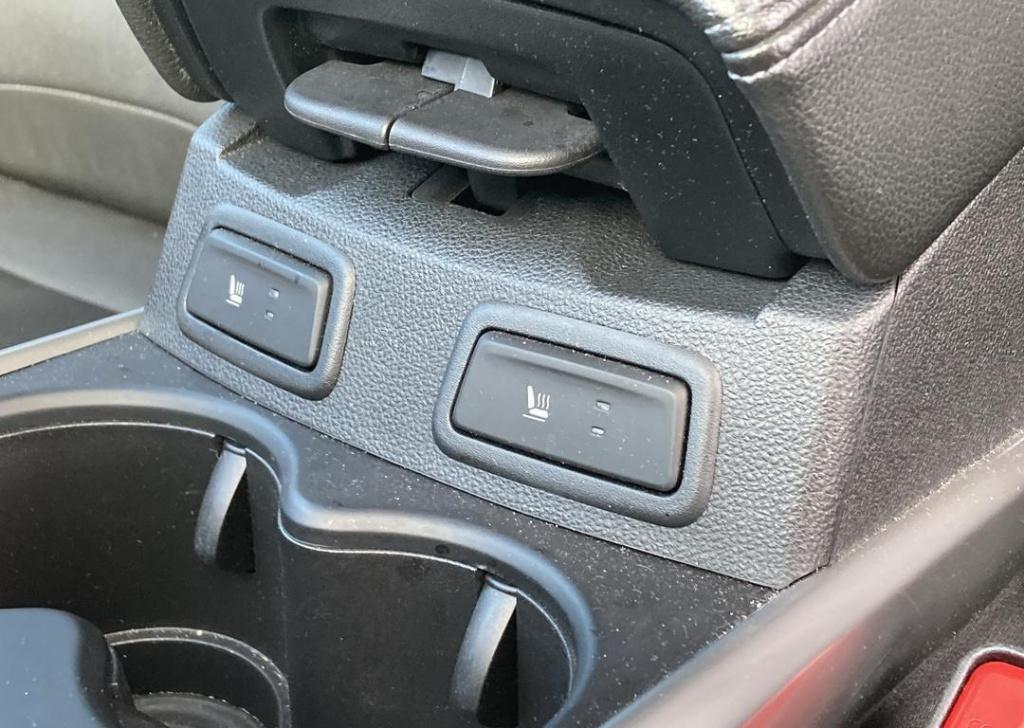 Renault Kadjar 1.3 tce 140 intens - leer / stoelverwarming