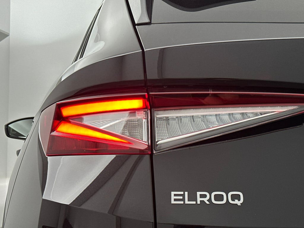 Skoda Elroq business edition tour elektromotor 210 kw / 286 pk