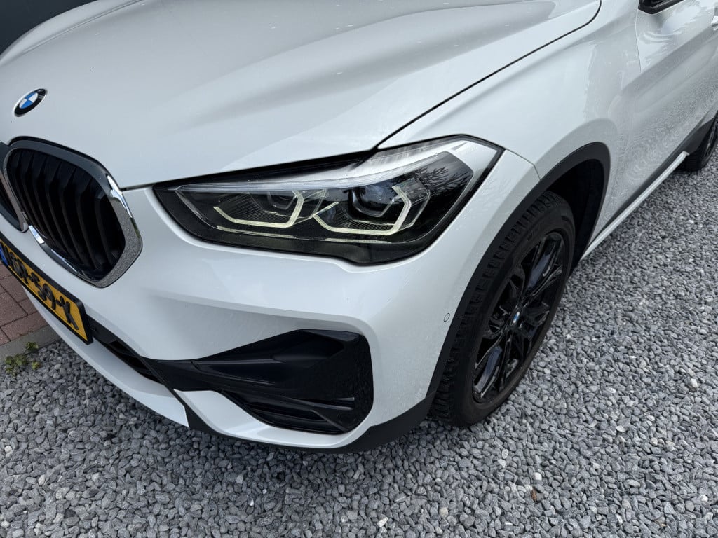 BMW X1 s-drive18i 140pk high executive
