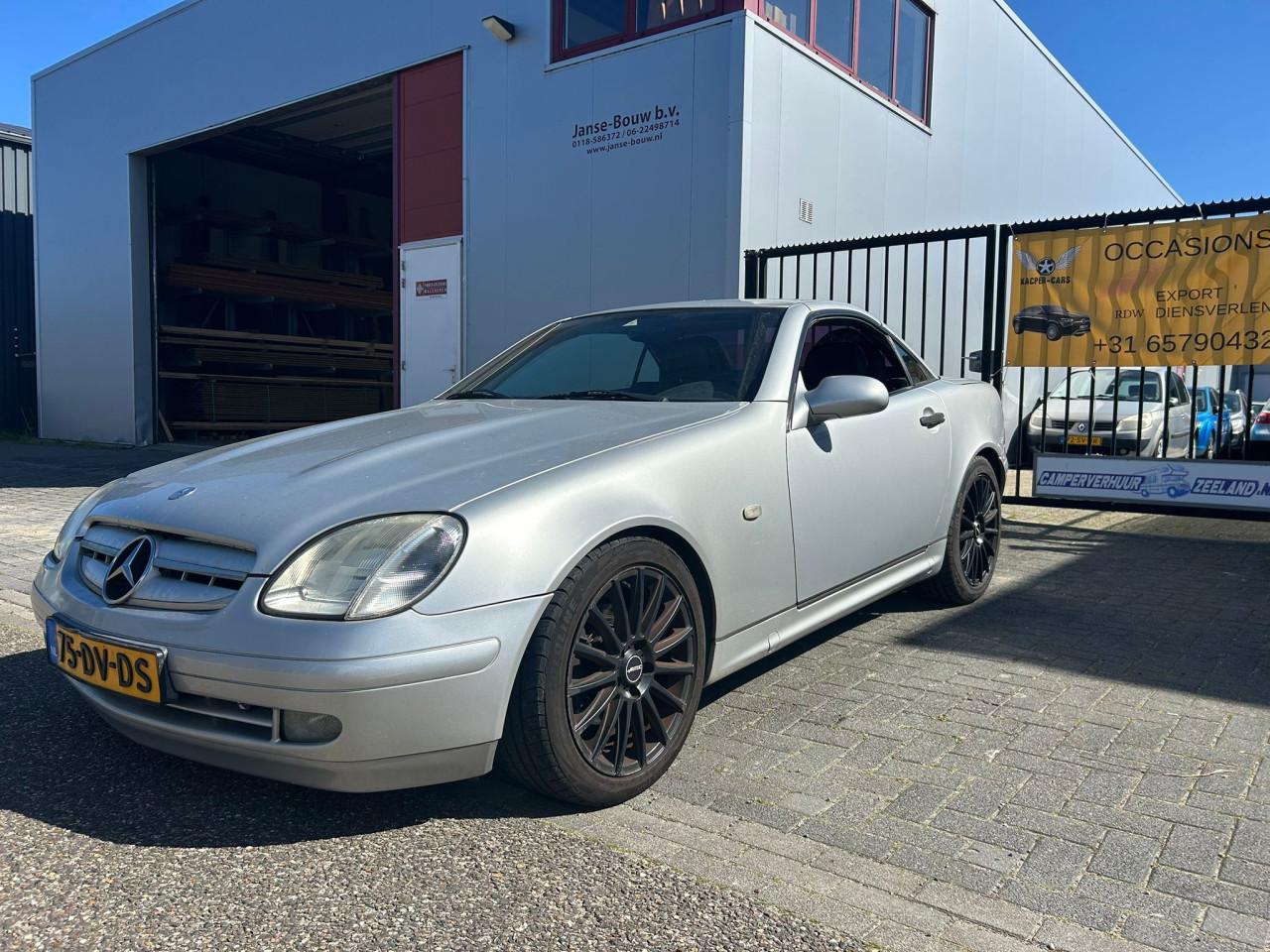 Mercedes-Benz SLK-klasse 200 Mooie Auto en Klinkt Mooi Sportief!