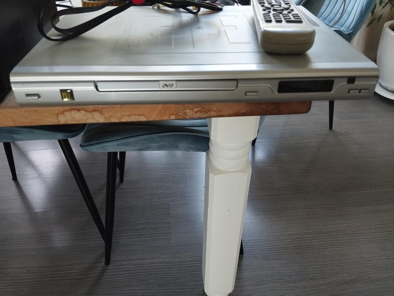 Te koop:DVD speler.merk H-E