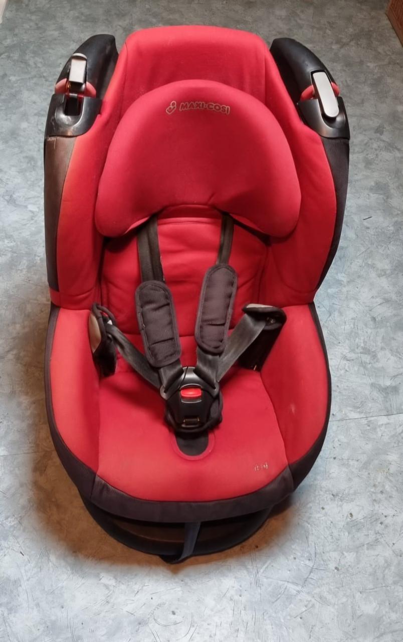 Maxi-Cosi Auto Kinderstoel - Rood/Zwart