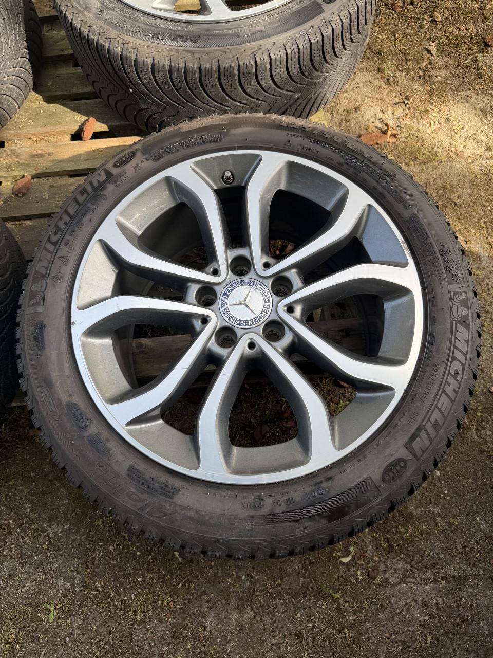Originele 17 inch Mercedes C-Klasse W205 Velgen & Winterbanden