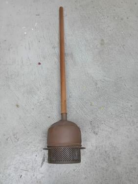 Antieke roodkoperen wasstamper met steel. (nieuw nog nooit gebruikt)