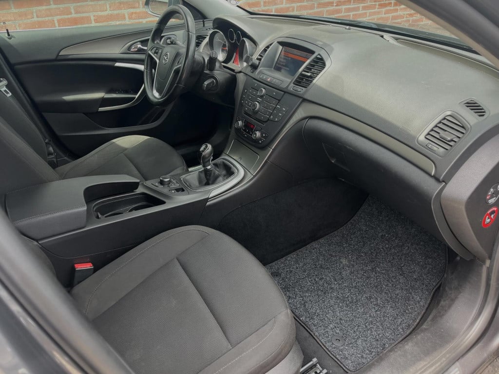 Opel Insignia sports tourer 1.6 t sport | trekhaak | nwe apk