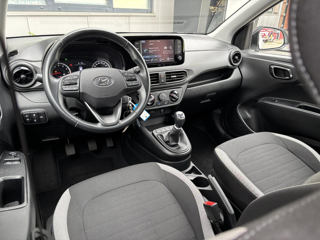 Hyundai I 10 1.0 comfort | apple carplay/android auto | two-tone lakkleur |