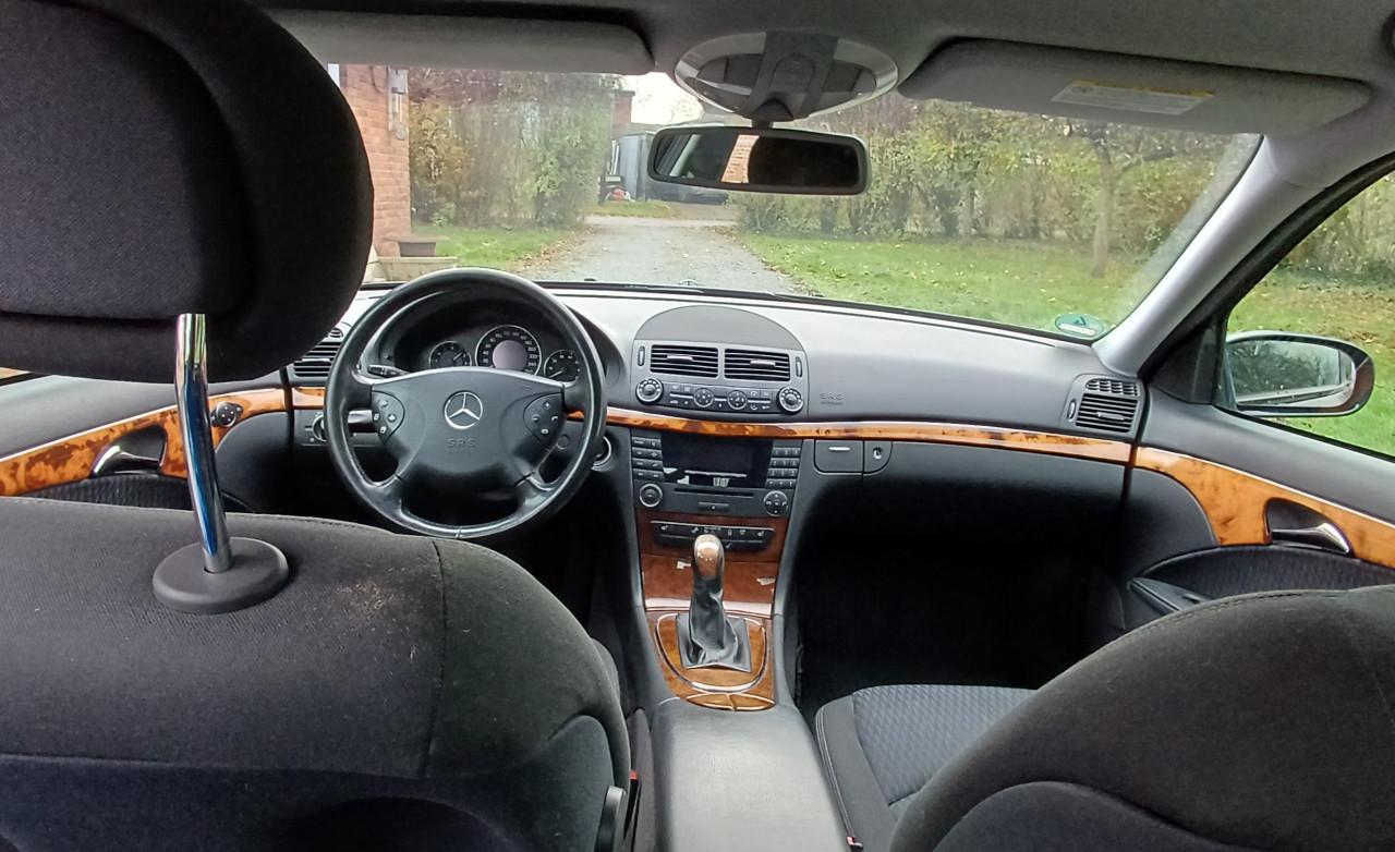 Mercedes Benz E200 Elegance