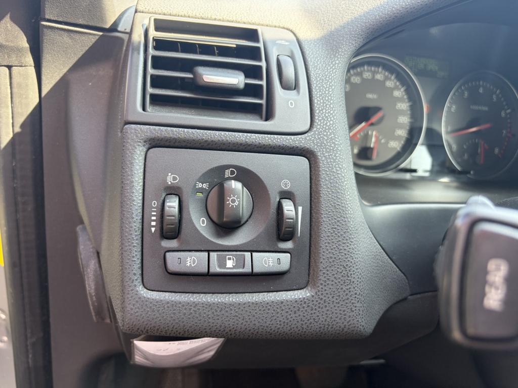 Volvo C70 convertible 2.4i momentum
