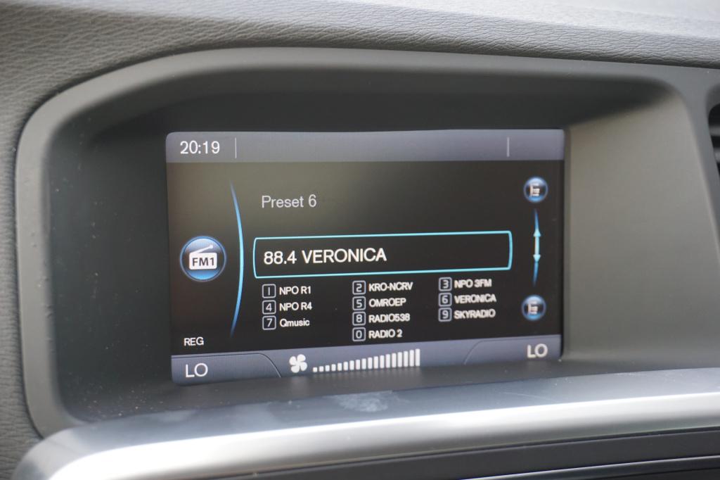 Volvo S60 1.6 t4 momentum automaat - climate / navi / cruise / parkeers. / 
