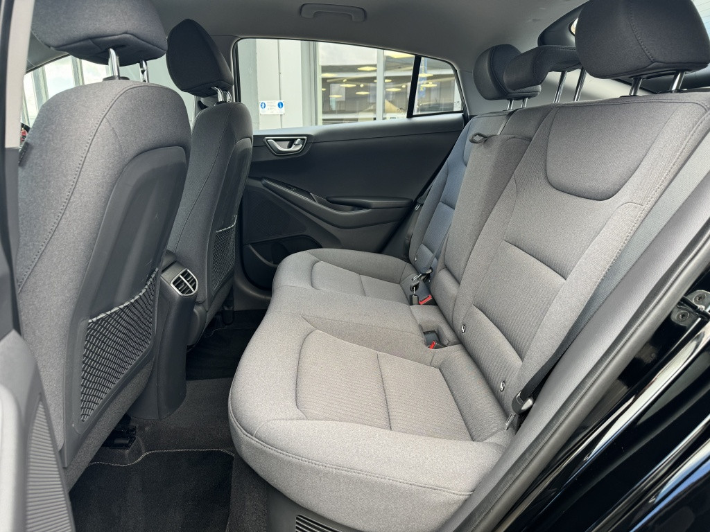 Hyundai Ioniq 1.6 gdi comfort plus | navigatie | achteruitrijcamera | cruis