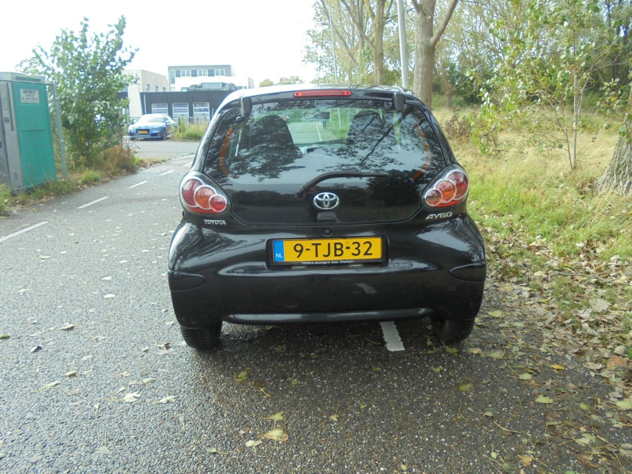 Aygo Bouwjaar 2014 met Apk ,N.A.P in goede conditie ,3 Mnd Garantie