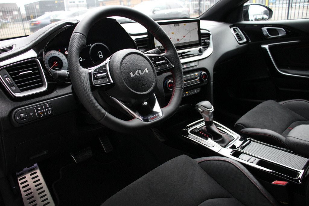 Kia Proceed 1.6 t-gdi gt | direct leverbaar | 204pk | panoramadak