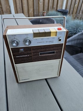 Jaren 70 draagbare Fairmate L 5- 2000, cassettespeler, solid state..