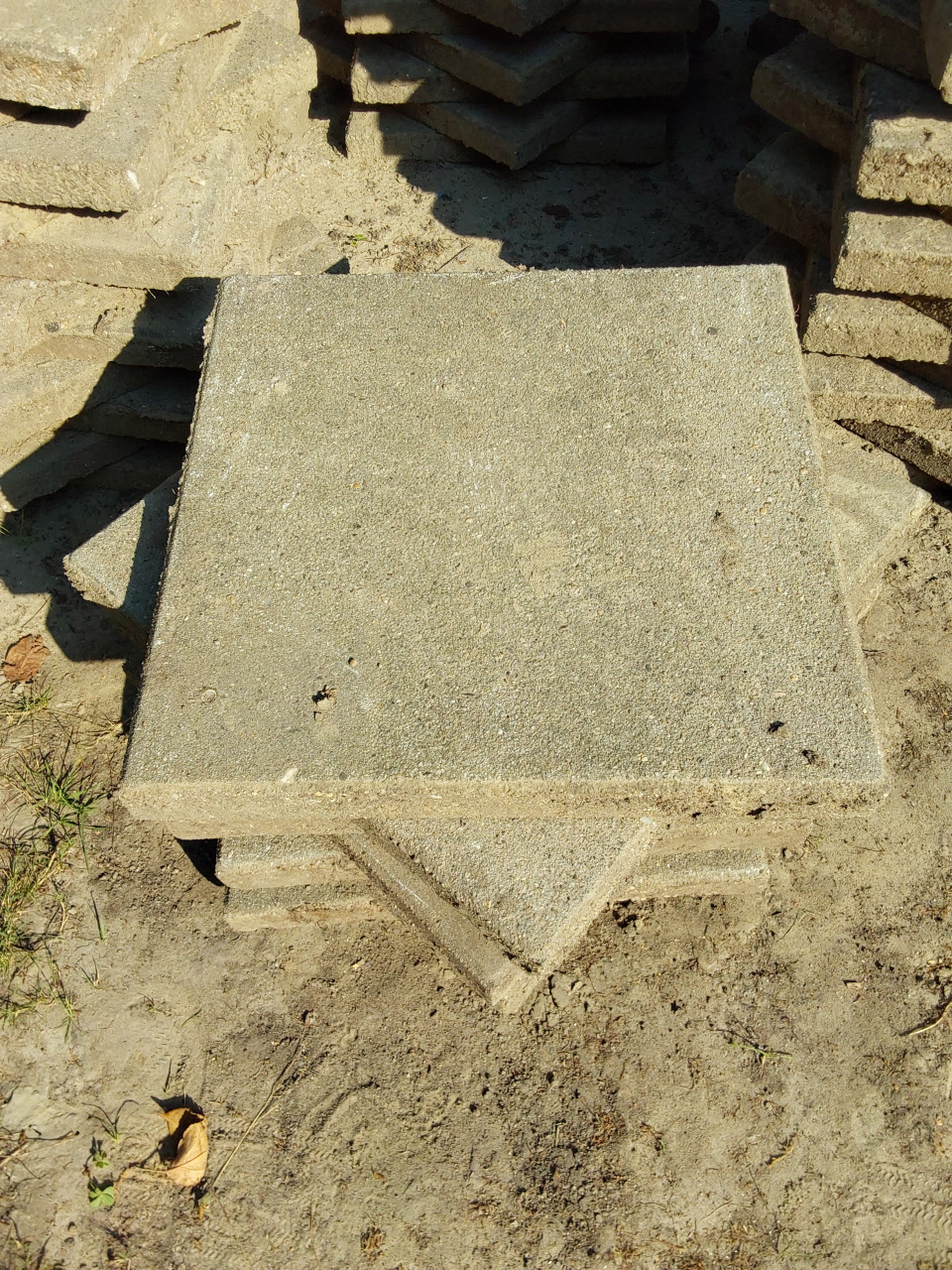 GRATIS 30m2 betontegels van 50cmx50cmx5cm
