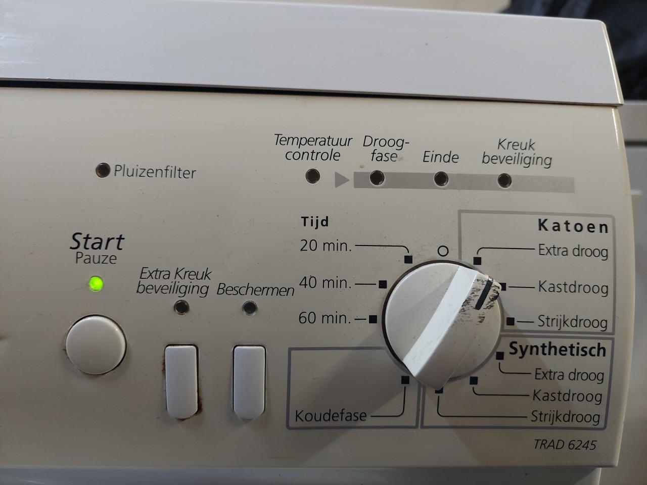 Droger / Droogmachine TRAD 6245 Bauknecht