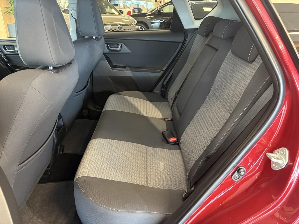 Toyota Auris 1.2t energy plus | trekhaak |