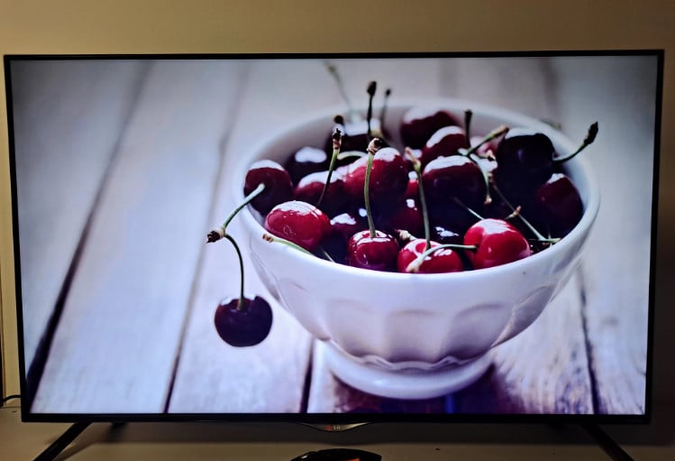 Luxe 42" inch 107 grote LG 4K UHD 100Hz 3D Smart  LED TV
