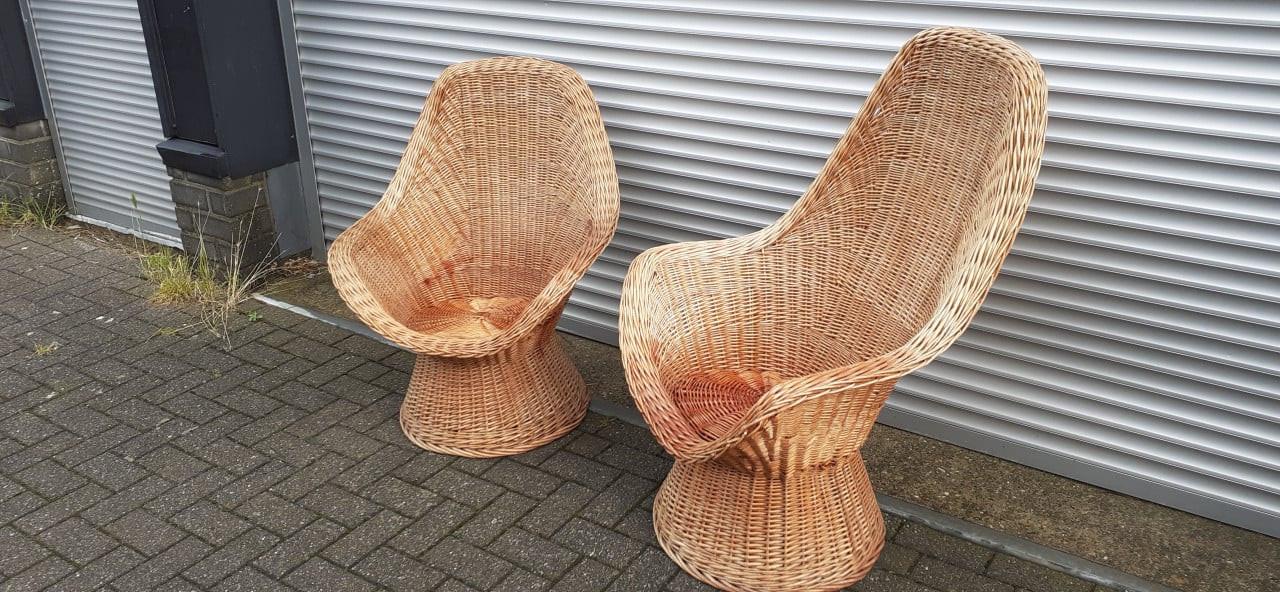 Diverse soorten stoelen setjes