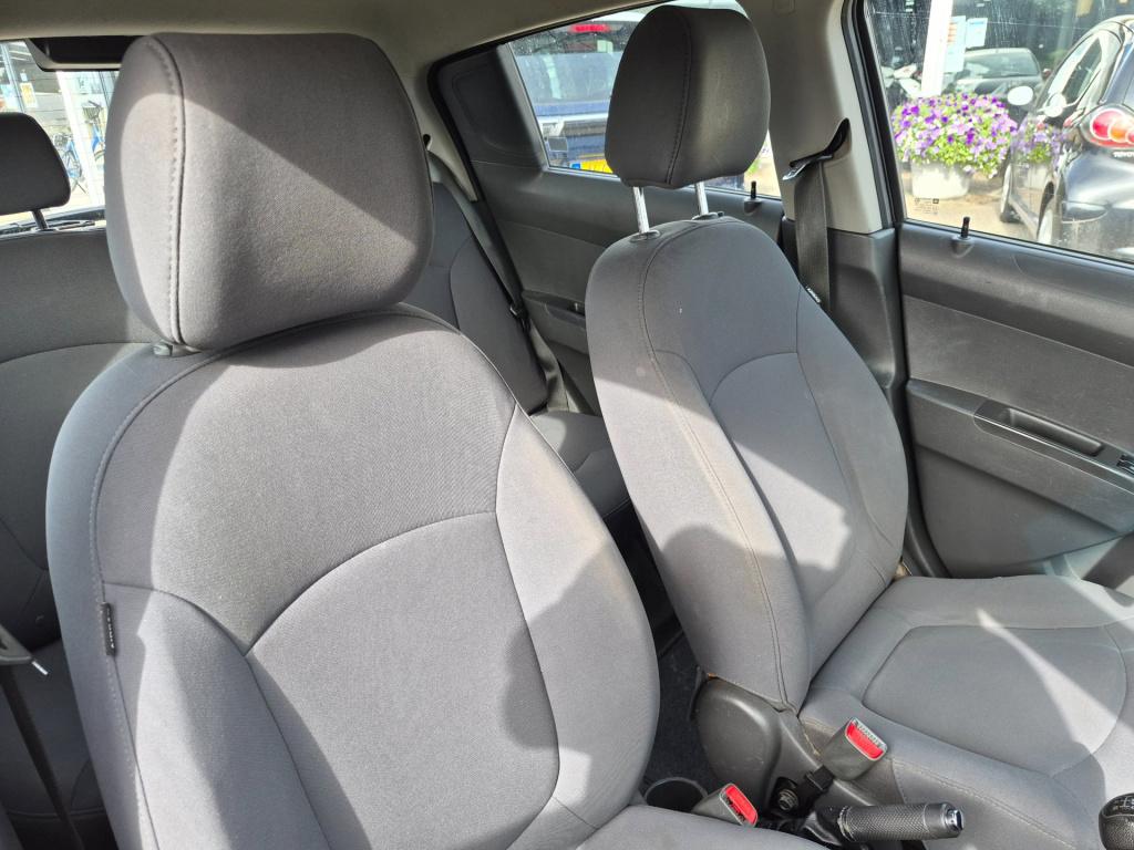 Chevrolet Spark 1.0 16v le airco