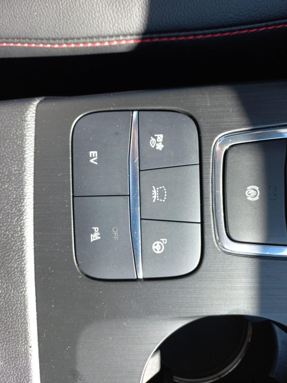 Ford Kuga 2.5 phev st-line x winter pack - adapt. cruise control