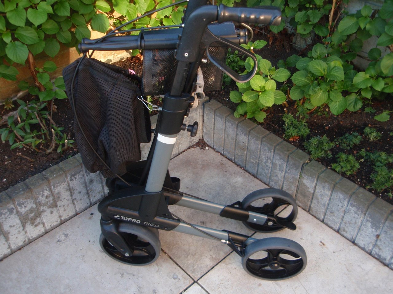 Topro Troja opvouwbare lichtgewicht rollator