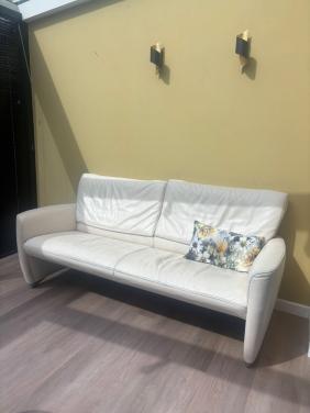 Lederen bank van het merk Jori