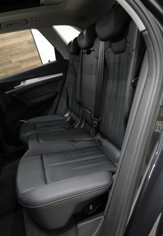 Audi Q5 2.0 quattro hybride | pano | luchtvering | led |